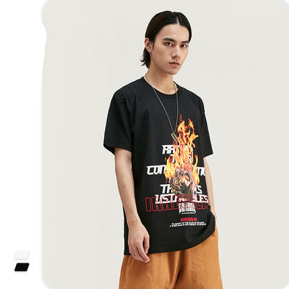 Kurzarmshirt für Herren mit Flammen-Totenkopf-Print