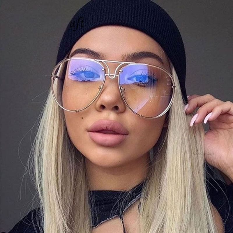 Lunettes de soleil à verres tendance pour femmes avec dégradé de couleurs