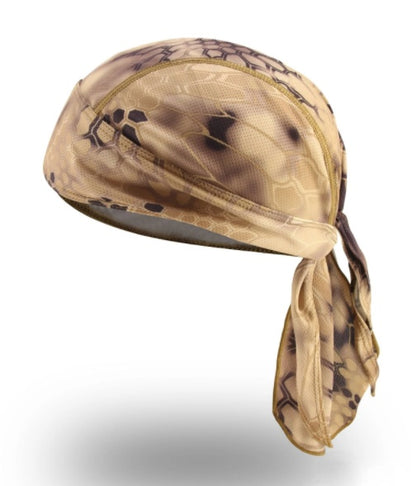 Casquette de motard à motif camouflage numérique