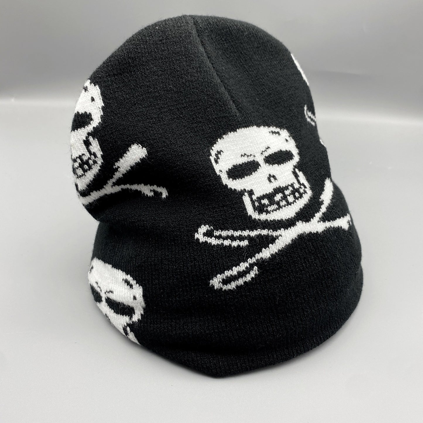 Bonnet tricoté à la mode pour hommes avec tête de mort