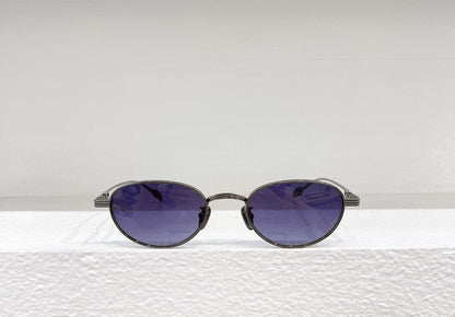 Versatile UV Resistant Sunglasses With Oval Shape