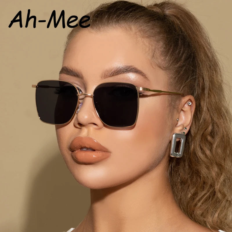 Mode Sonnenbrillen Frauen Vintage Retro Quadratische Dünne Schatten Sonnenbrille Metall Luxus Designer Große Schwarze Schattierungen UV400