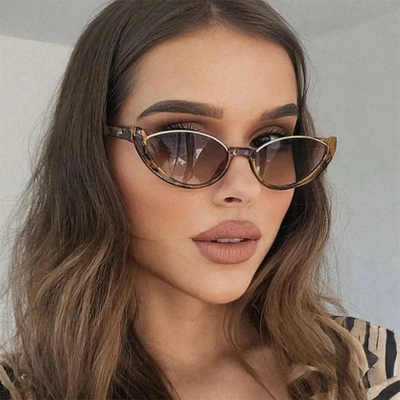 Kleine Rahmen Cat Eye Sonnenbrille Frauen Nieten Vintage Shades Sonnenbrille Weibliche Mode Brillen Retro Brillen UV400