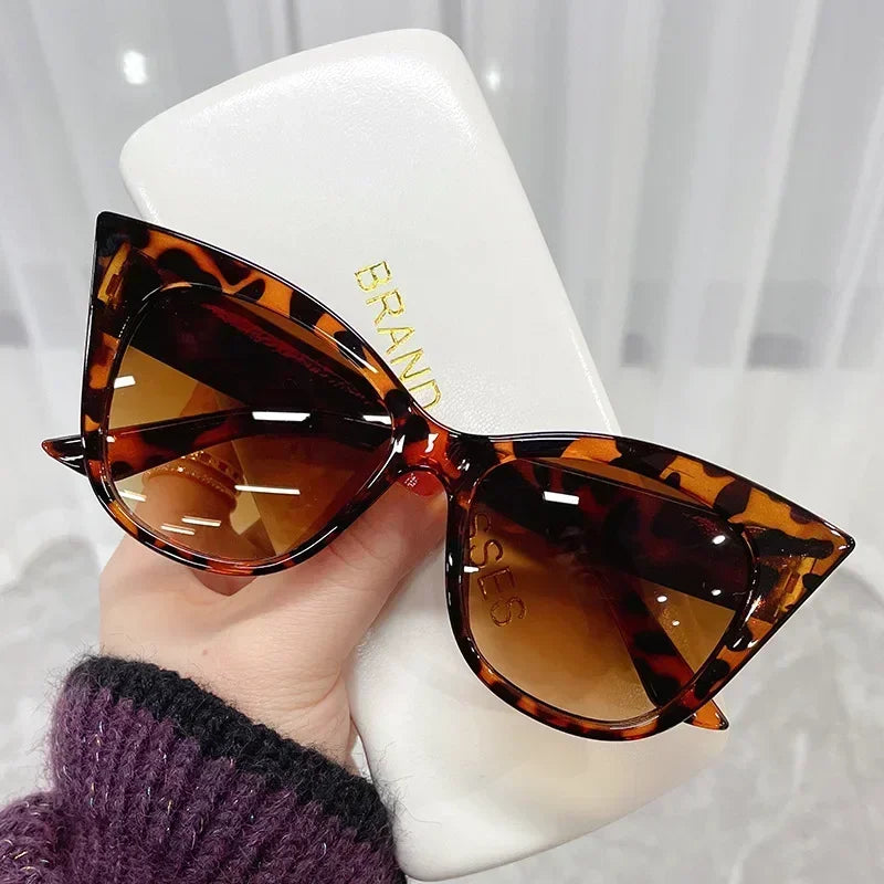 Fashion Cat Eye Sunglasses Women Vintage Oversized Gradient Sun Glasses Shades Female Luxury Designer UV400 Sunglass