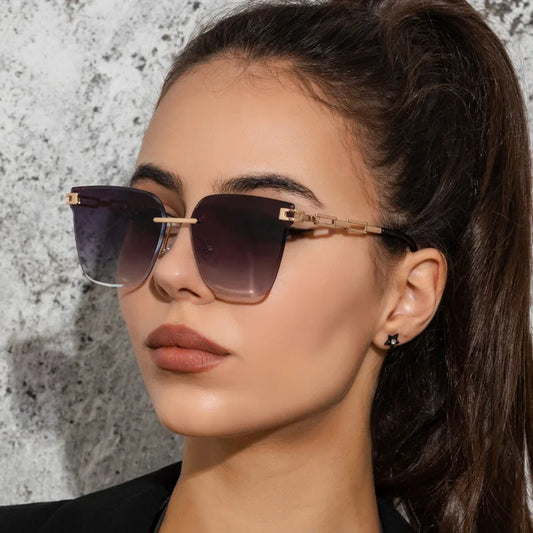 New Fashion Oversize Gradient Sunglasses Women Vintage Alloy Chain Frame Rimless Square Sun Glasses Unisex Elegant Shades