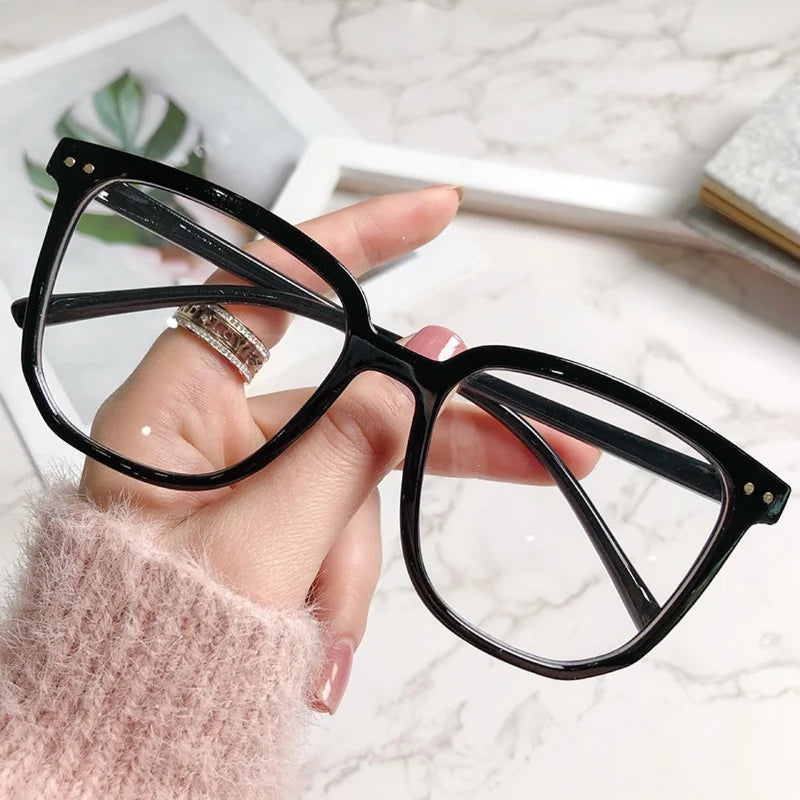 Anti-blue Light Glasses for Women with Regular Eyeglass Frame Finished Retro Flat Light Frame