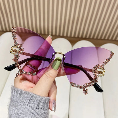 A Pair of Metal PC Trend Sunglasses Ins New Net Red Butterfly Glasses Hair Fashion Street Shooting Catwalk Funny Sunglasses New