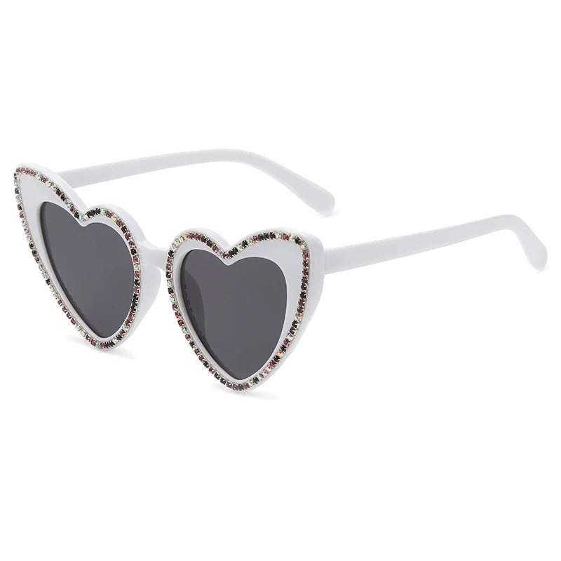 Lunettes de soleil pour femmes en forme de cœur avec strass et diamants