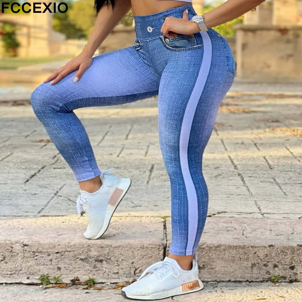 FCCEXIO Leggings mit Denim-Print und hoher Taille, Sport-Fitness-Leggings, Strumpfhose, Lauftrainingshose, Push-Up, sexy Jeans-Leggings, Neu